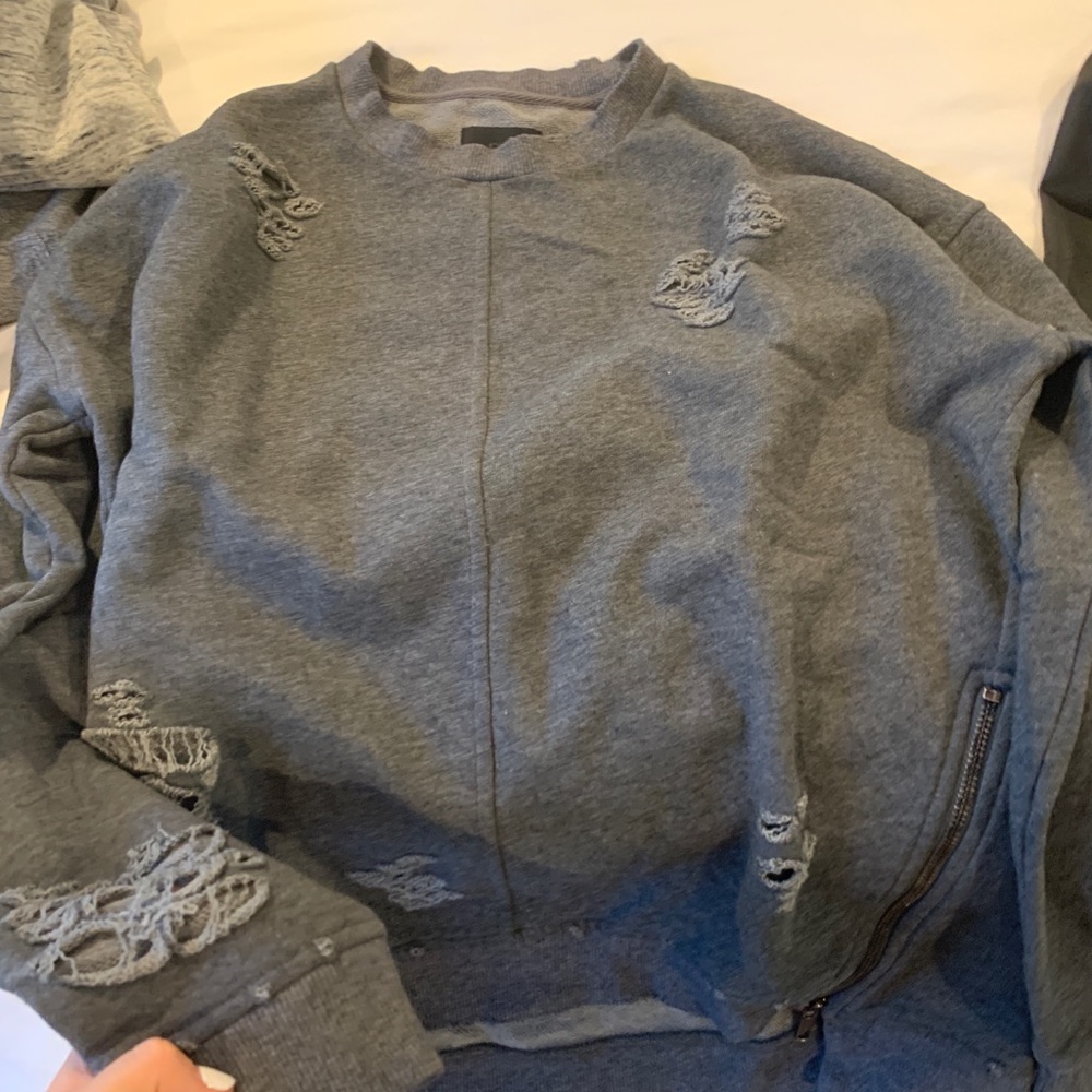 Joes sweatshirt with holes and zipper side